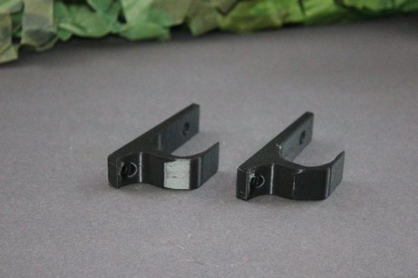 Small Universal Wall Mount Shotgun/Rifle Gun Rack Display Storage Hooks - Image 2